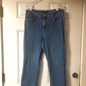 Medium Wash NYDJ Straight Leg Jeans size 16